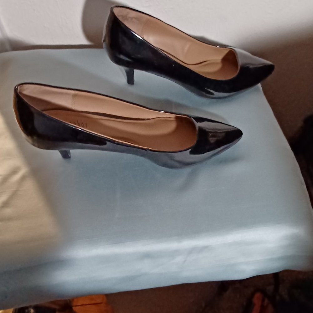 Shoe Bundle - Picture 3 of 8